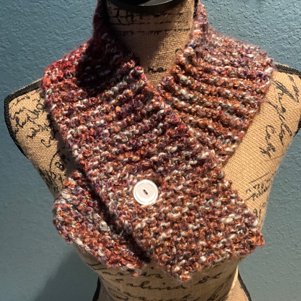 Handmade scarf with a button